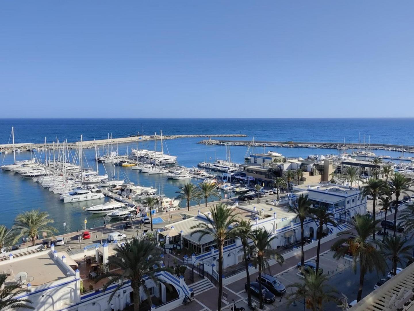 Lena Apartment Estepona Exterior photo